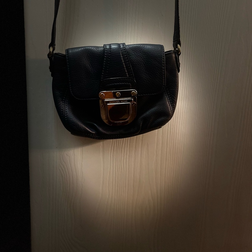 Michael kors crossbody - Picture 4 of 4
